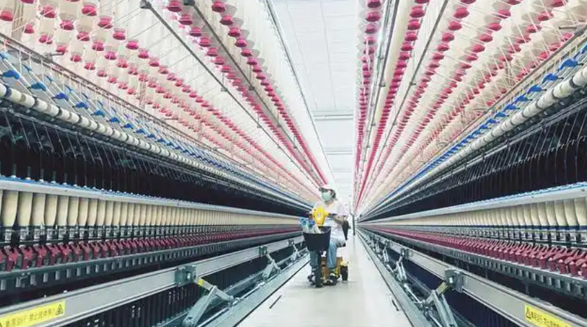 岳企智造记丨告别“老师傅”，科力嘉纺织数据驱动引领行业智能化升级——56项专利支撑生产动态“指尖管理”